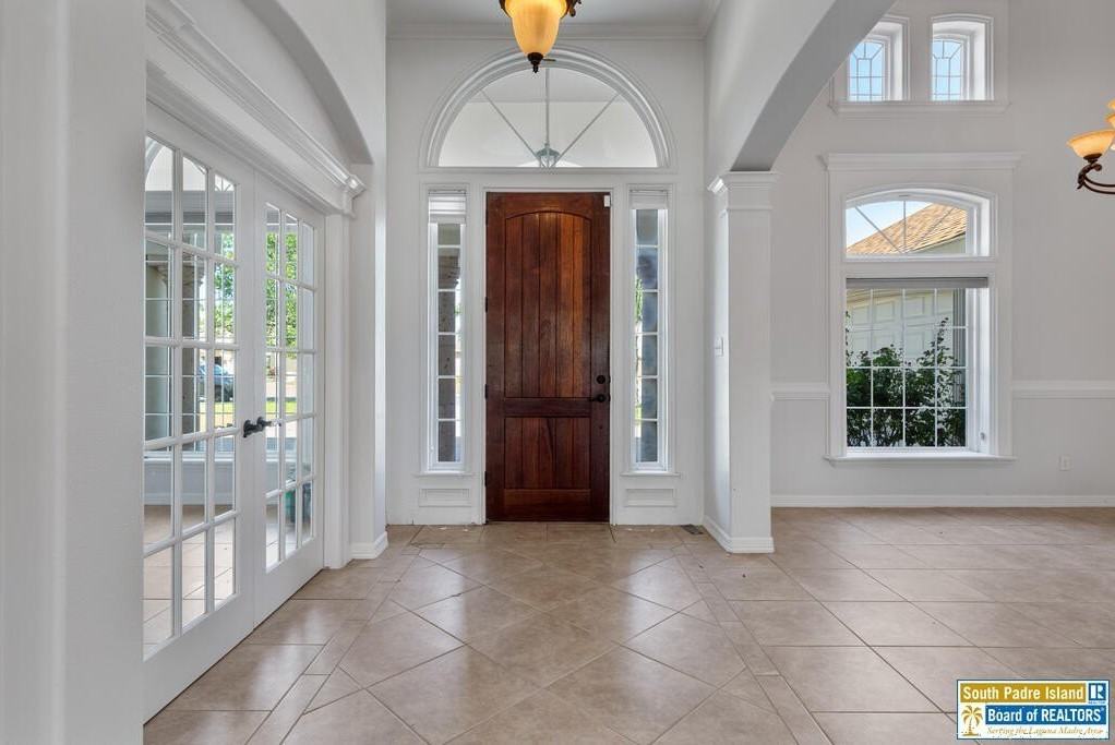 66 Laguna Madre Dr - Photo 4 of 30
