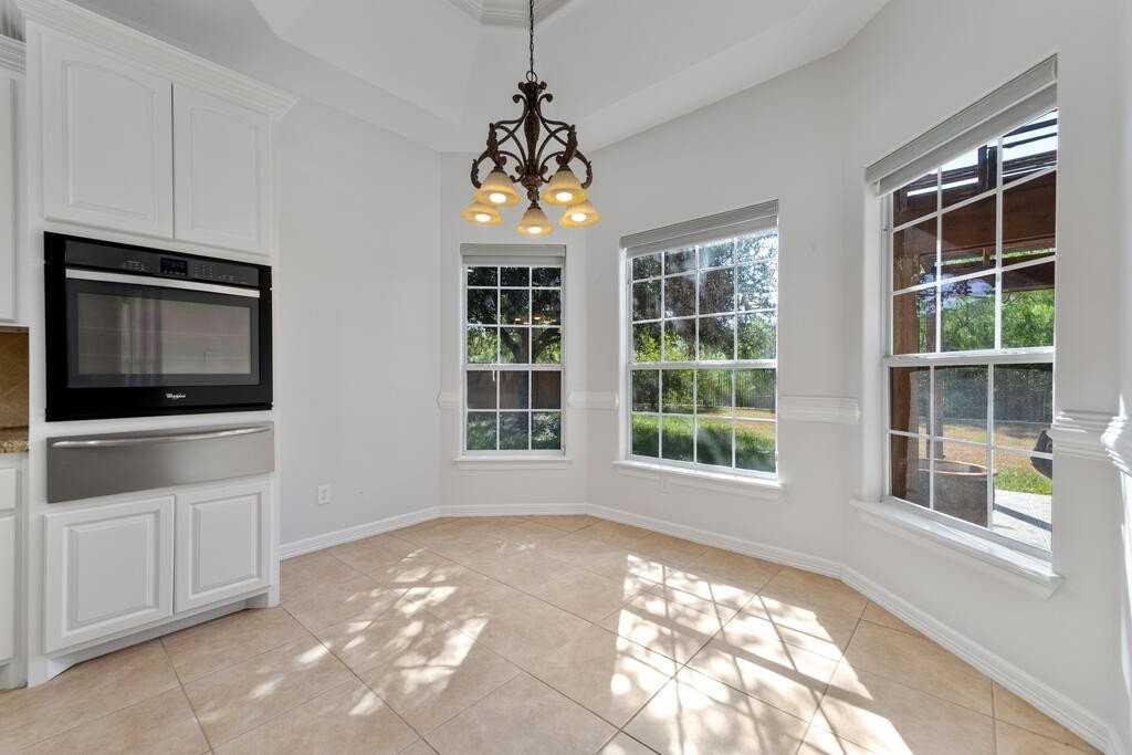 66 Laguna Madre Dr - Photo 7 of 30