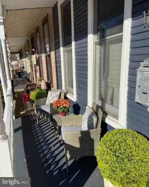 1248 U St Se - Photo 2 of 21