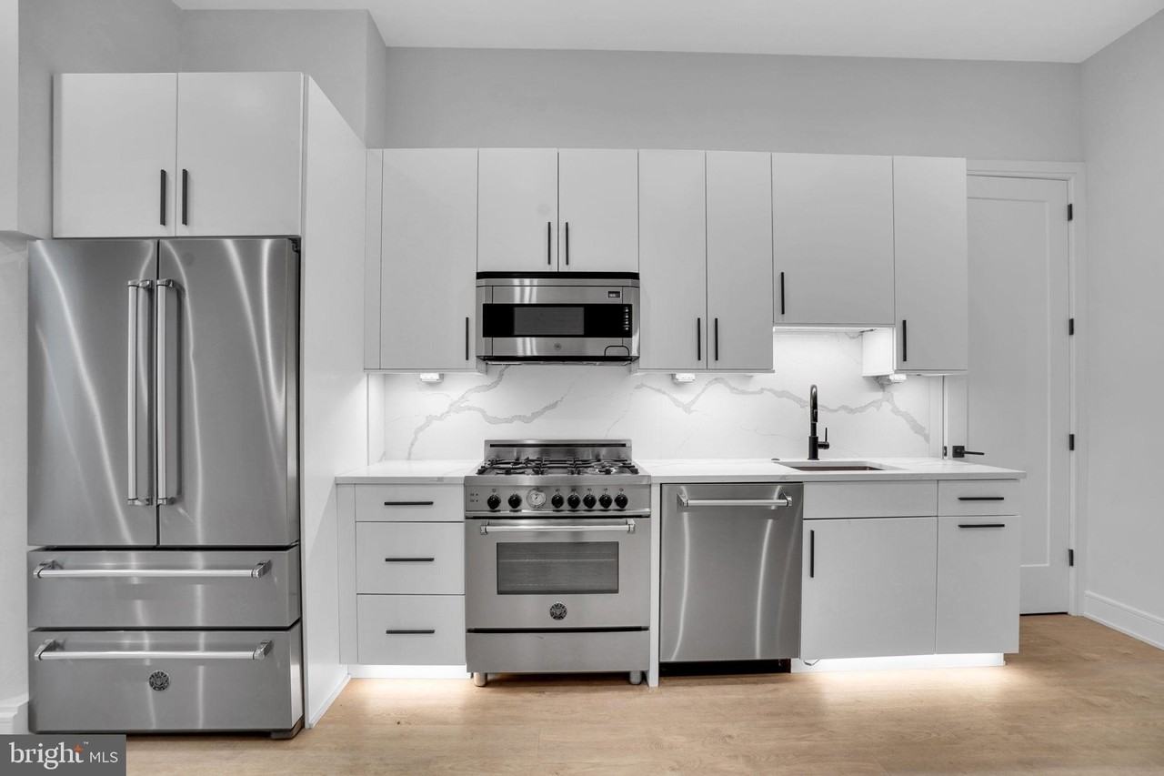725 Euclid St Nw #2 - Photo 4 of 25