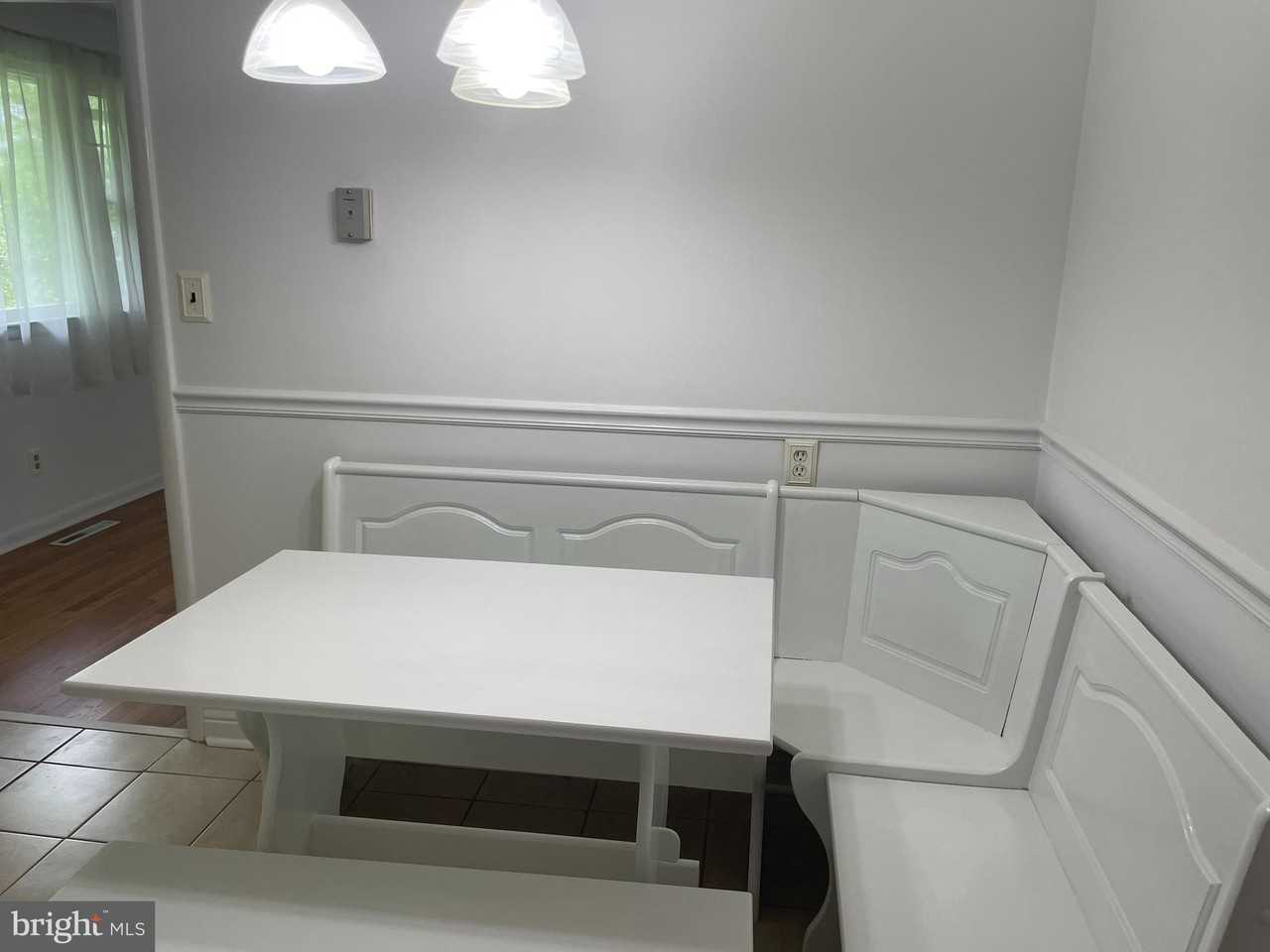 202 Alders Dr - Photo 6 of 19