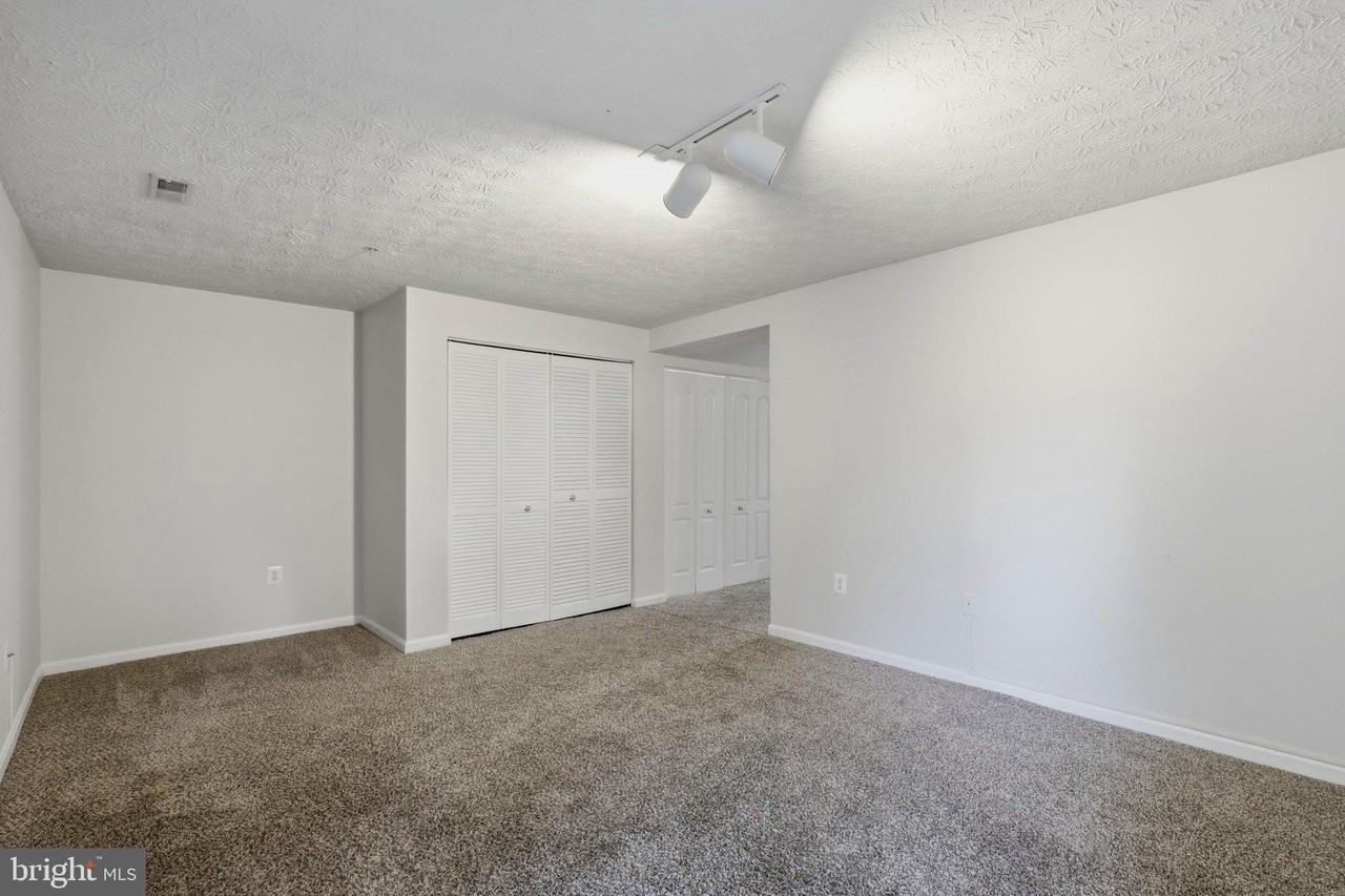 2562 Woodland Pl - Photo 7 of 44