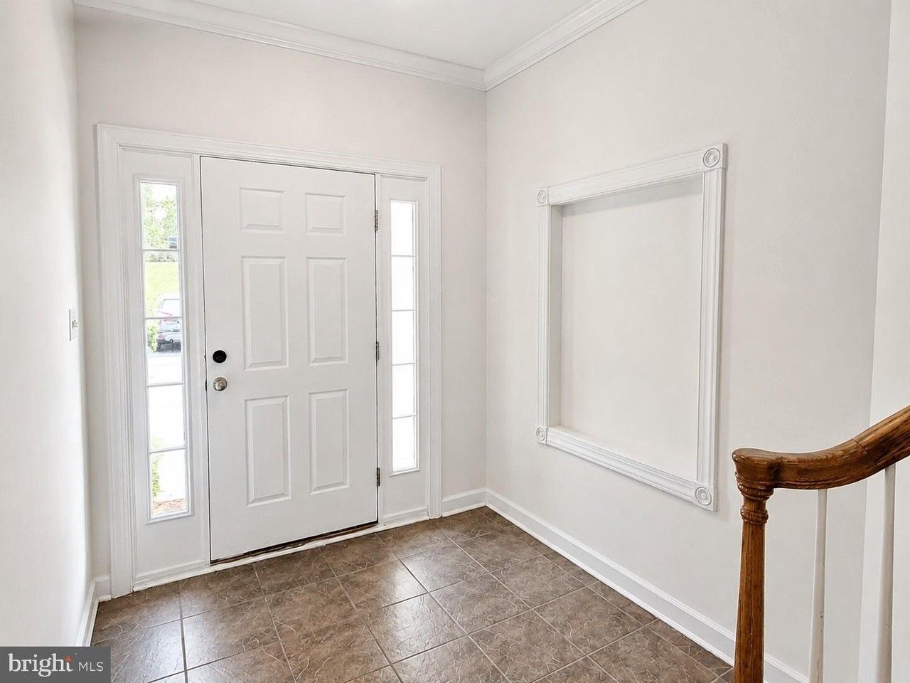 4066 Finsbury Ln - Photo 2 of 19