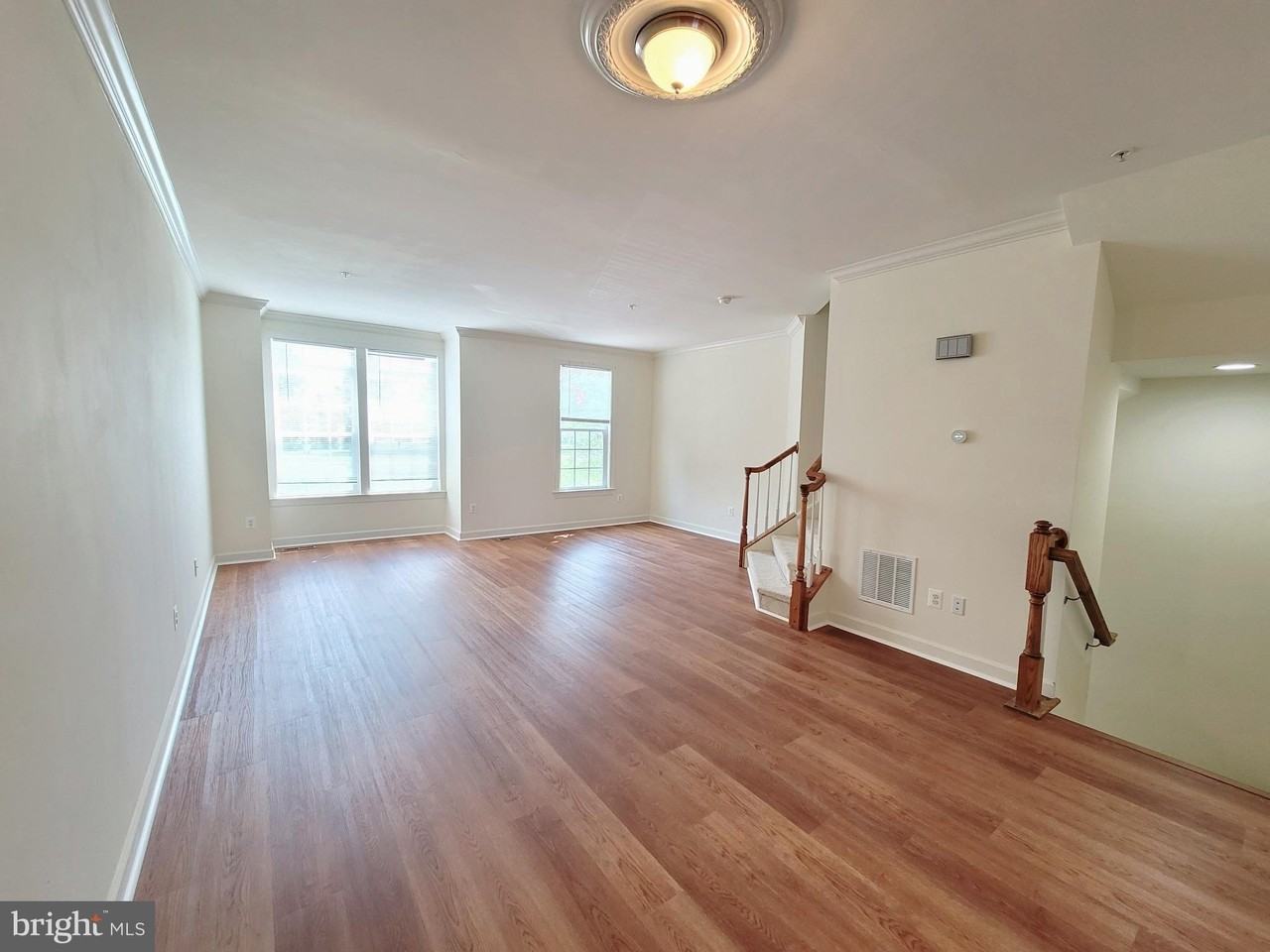 4066 Finsbury Ln - Photo 7 of 19