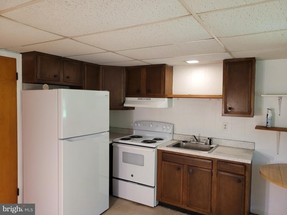 816 S Main St #2 - Photo 5 of 11