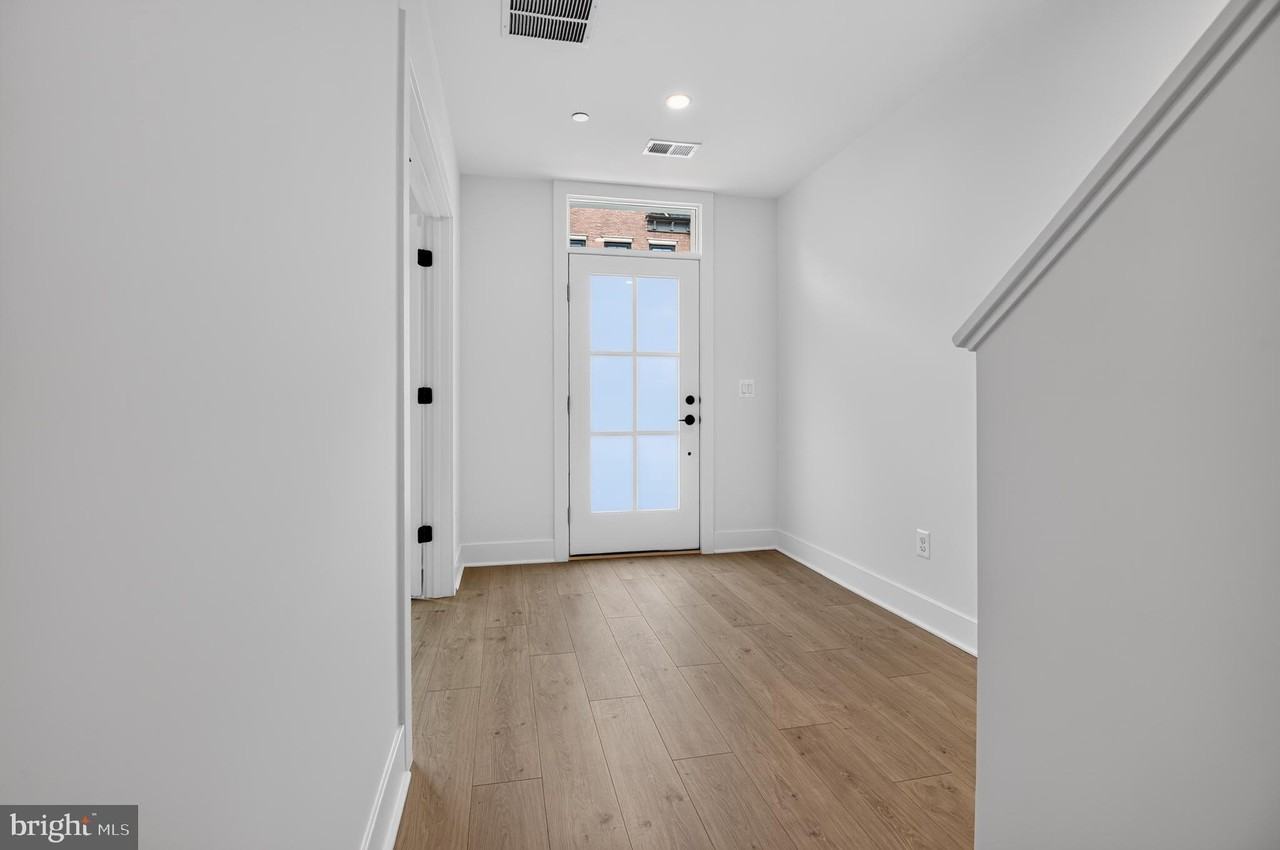 5017 Dulcet Dr - Photo 4 of 50