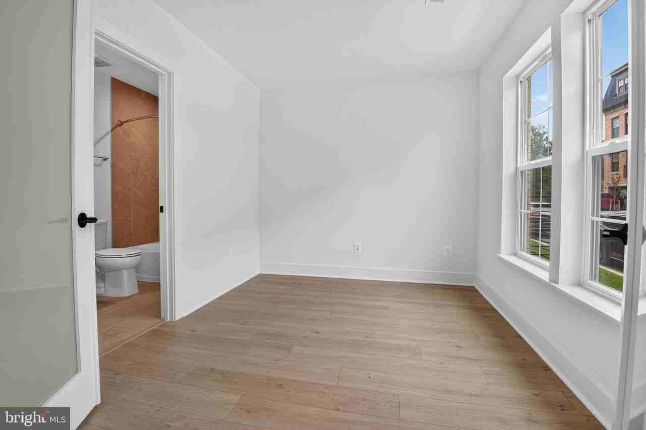 5017 Dulcet Dr - Photo 7 of 50