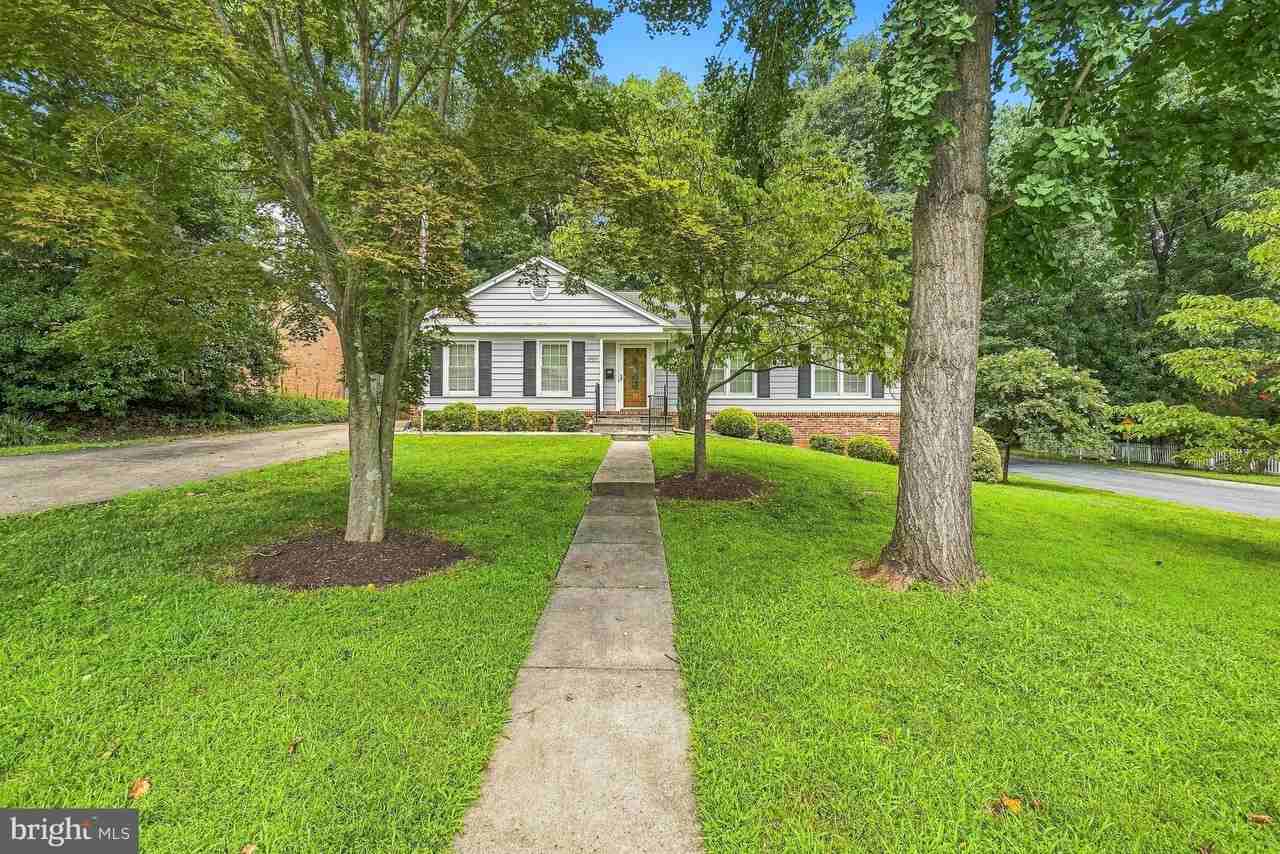 12027 Devilwood Dr - Photo 2 of 30
