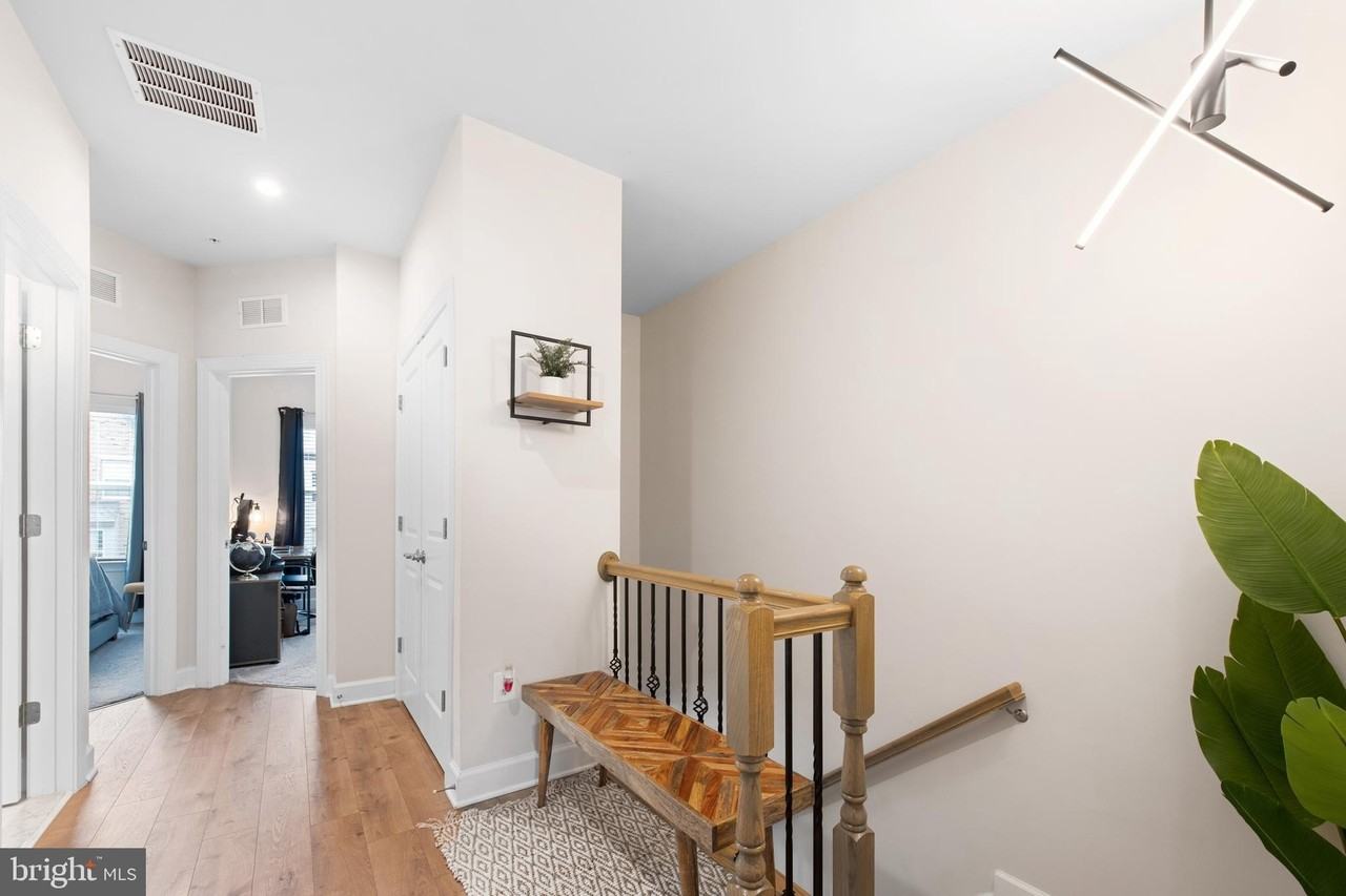 106 Albany Pl - Photo 5 of 13