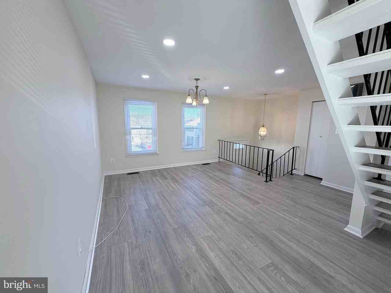 4054 Hanson Oaks Dr - Photo 3 of 39