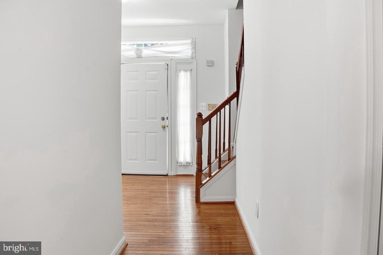 5704 Allwood Ct - Photo 5 of 38