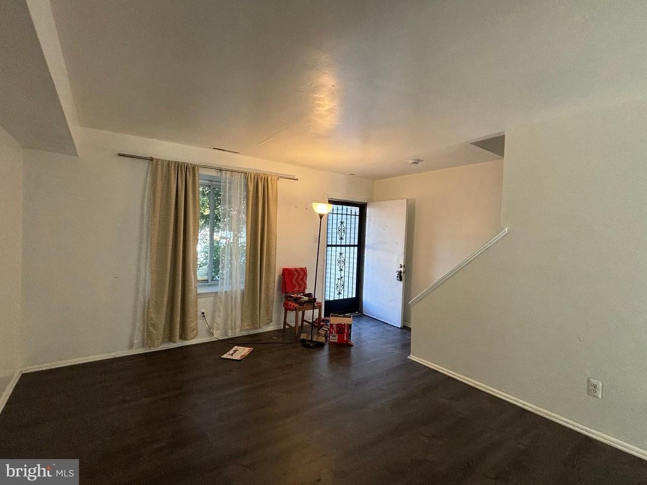 2404 Bayberry Ct - Photo 3 of 19