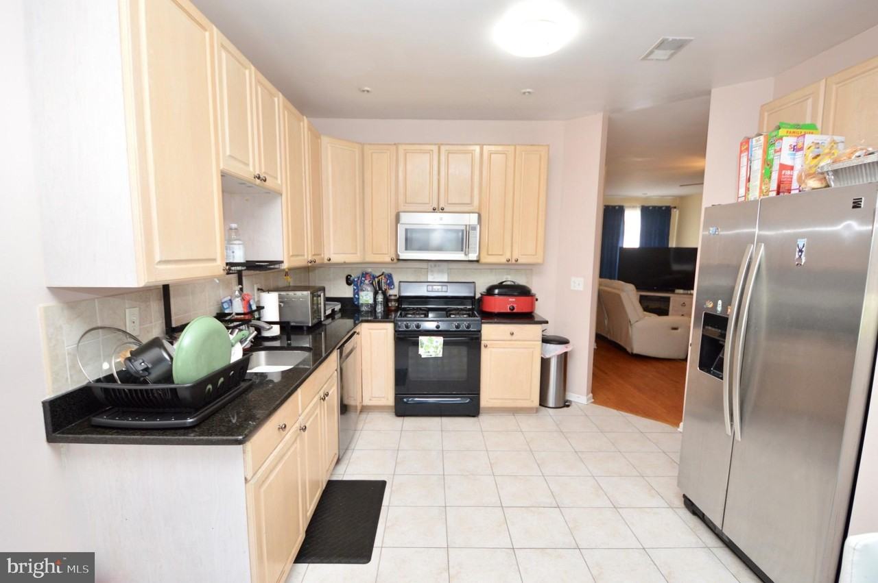 11 Wordsworth Ct - Photo 4 of 19