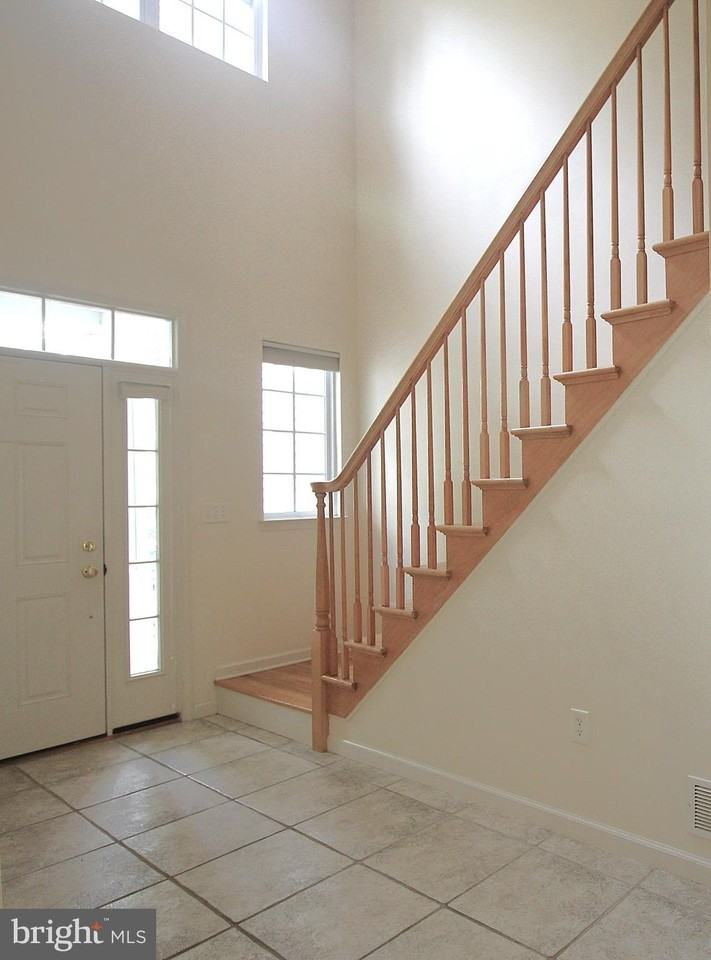 72 Truman Ave - Photo 2 of 29
