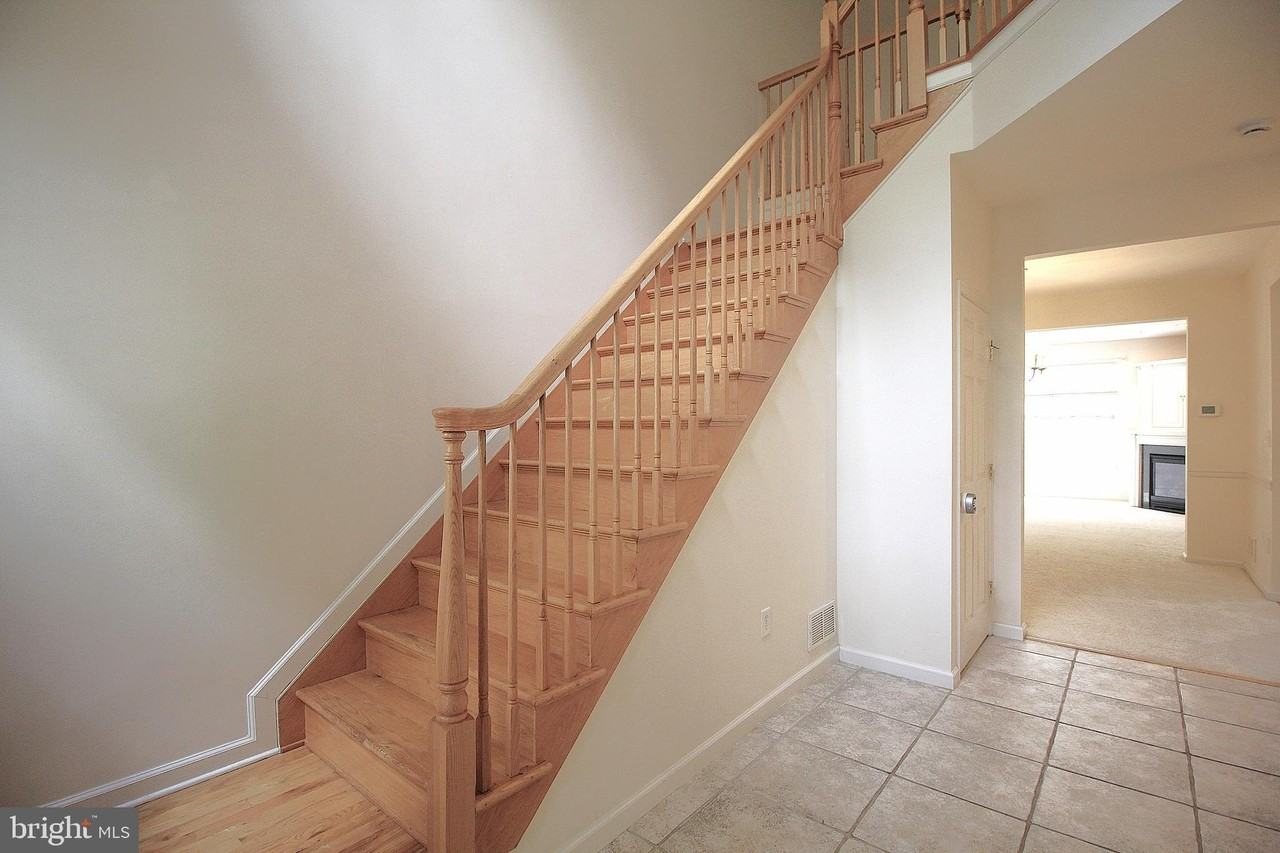 72 Truman Ave - Photo 3 of 29