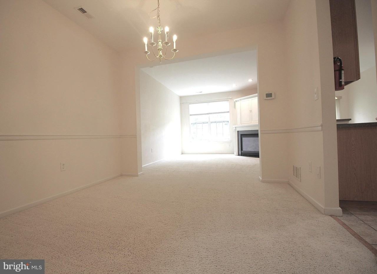 72 Truman Ave - Photo 5 of 29