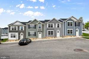 featured image of 26 Laurel Way