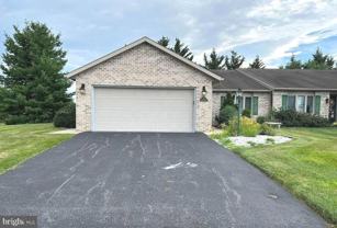 364 Phoenix Dr - Photo 1 of 1