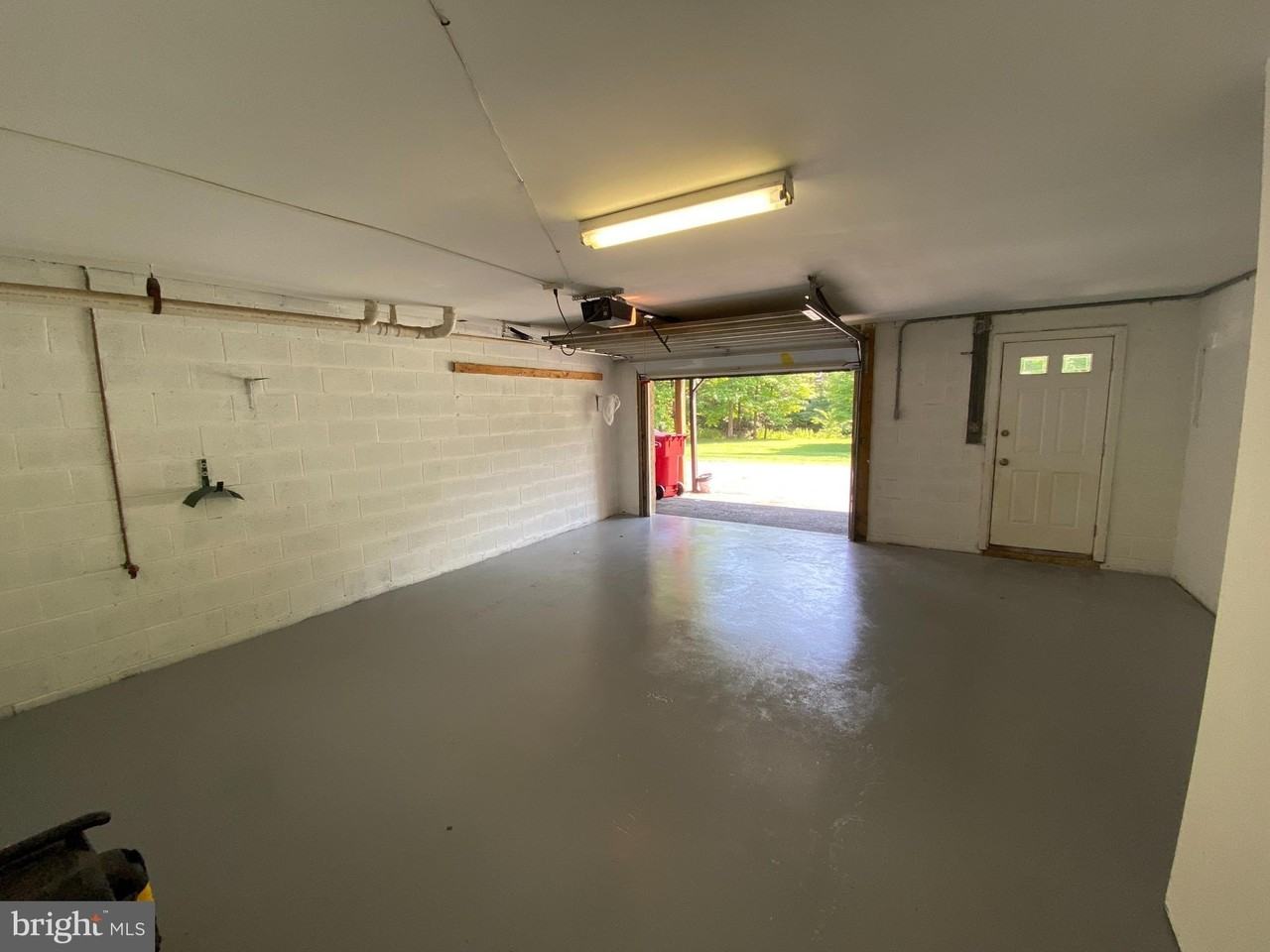 53 Game Farm Rd - Photo 4 of 29