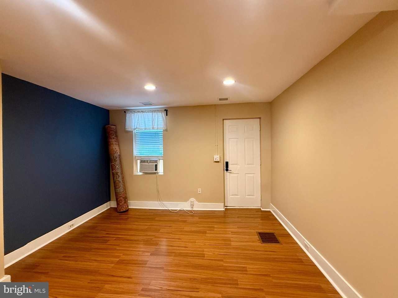 367 E Hector St - Photo 3 of 35