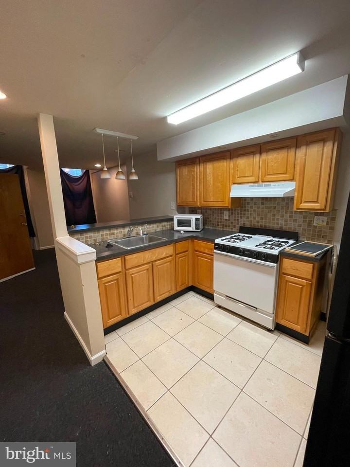 1732 W Diamond St #1 - Photo 7 of 7