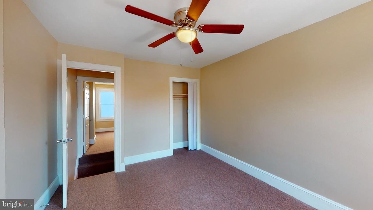 3927 Warren St - Photo 7 of 15