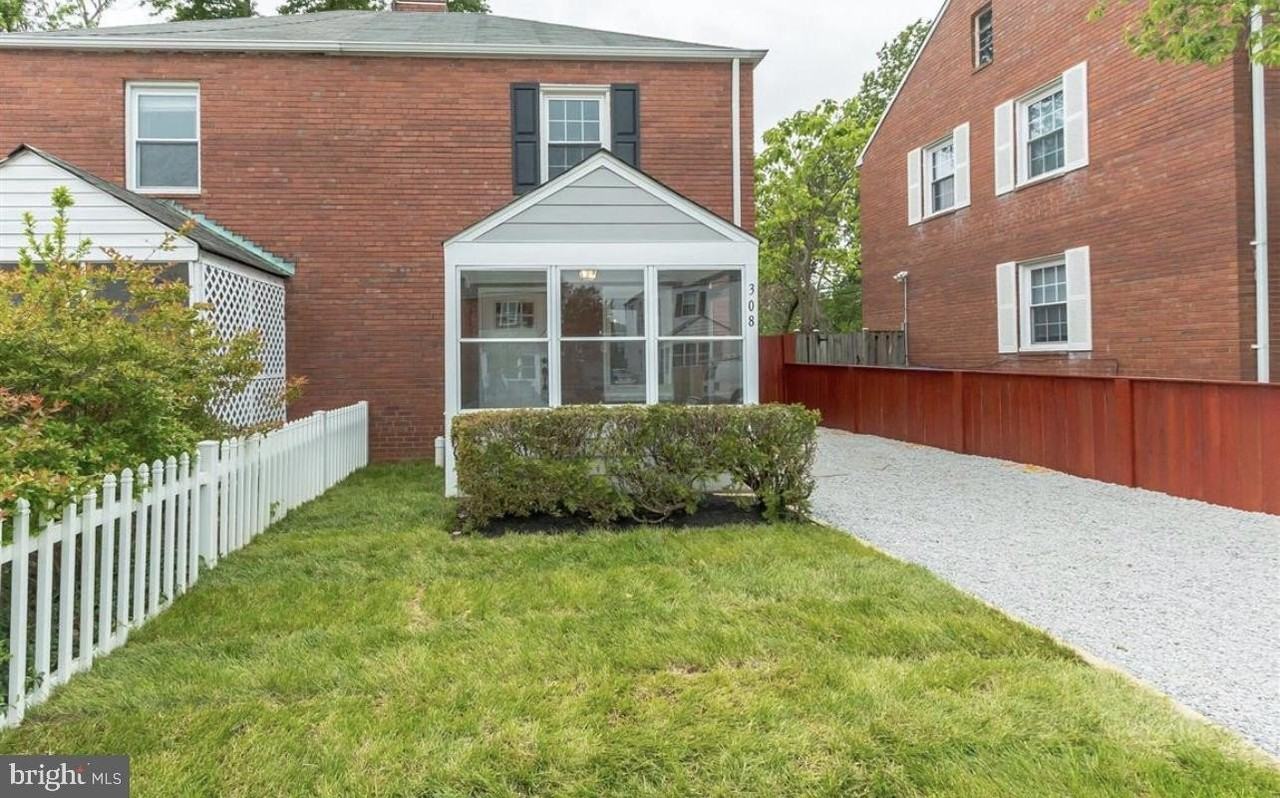 308 S Veitch St - Photo 2 of 23