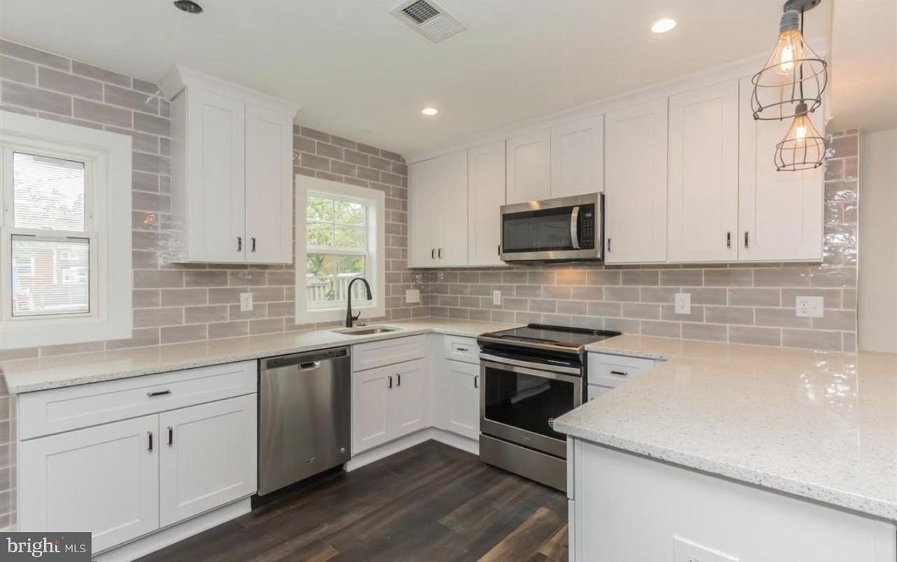 308 S Veitch St - Photo 4 of 23