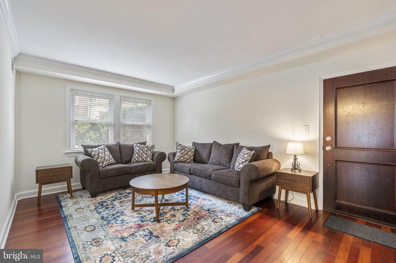 718 S Washington St #104 - Photo 5 of 22