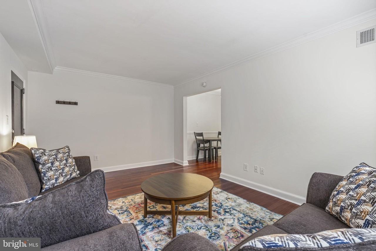 718 S Washington St #104 - Photo 6 of 22