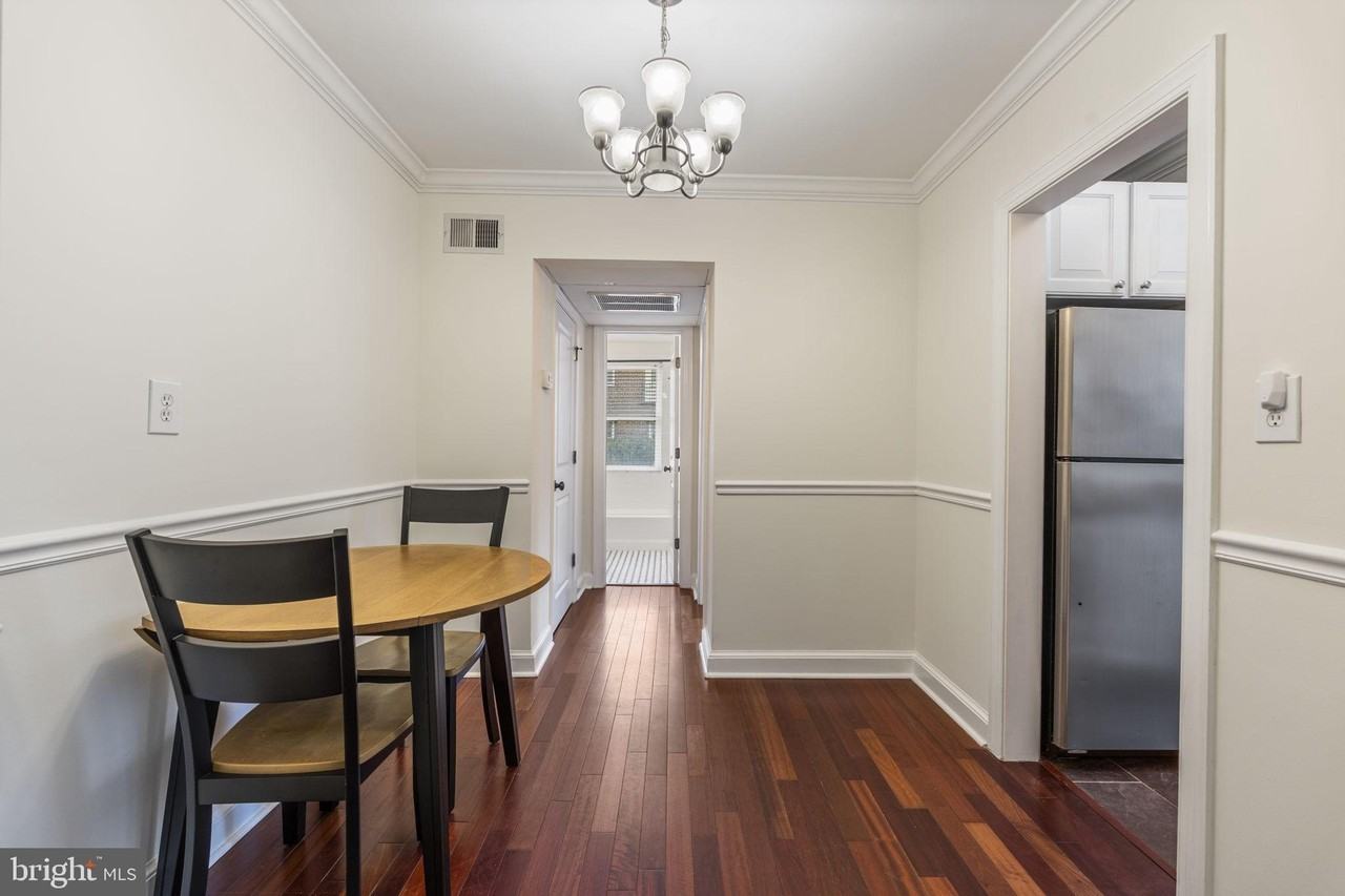 718 S Washington St #104 - Photo 7 of 22