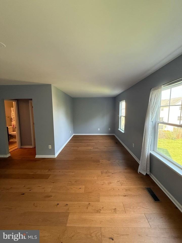 113 Gretchen Ct - Photo 4 of 42
