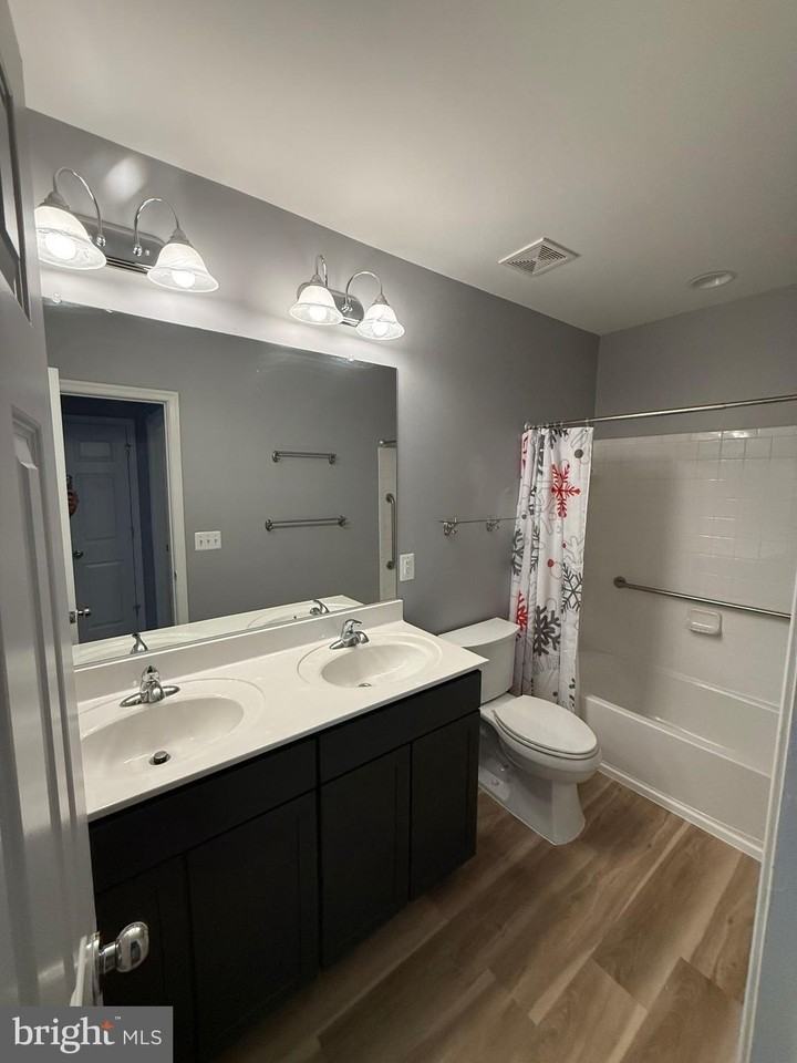 113 Gretchen Ct - Photo 5 of 42