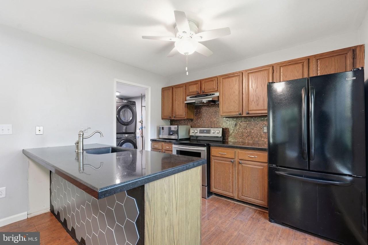 3103 Babashaw Ct - Photo 5 of 26