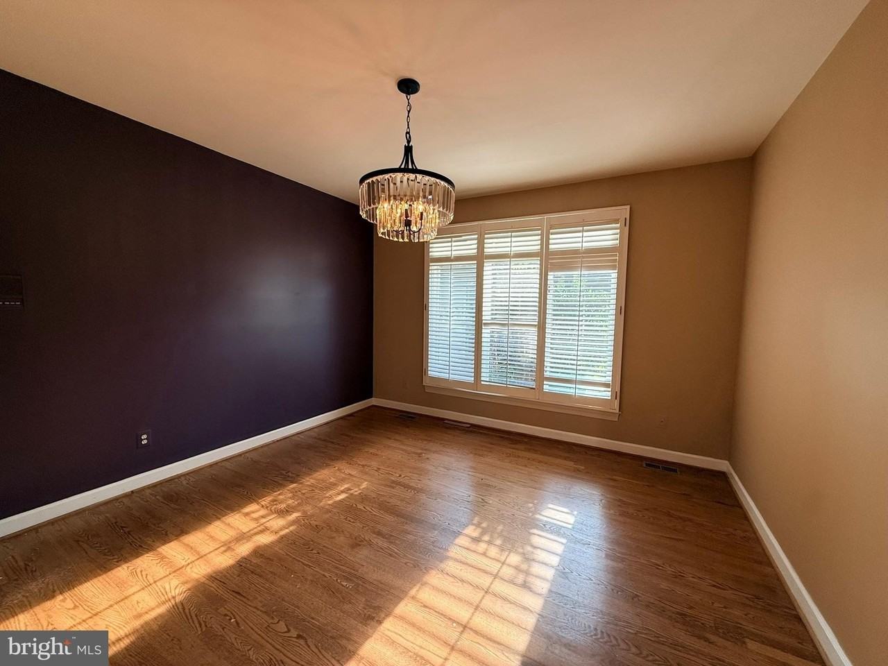 1307 Stamford Way - Photo 3 of 31