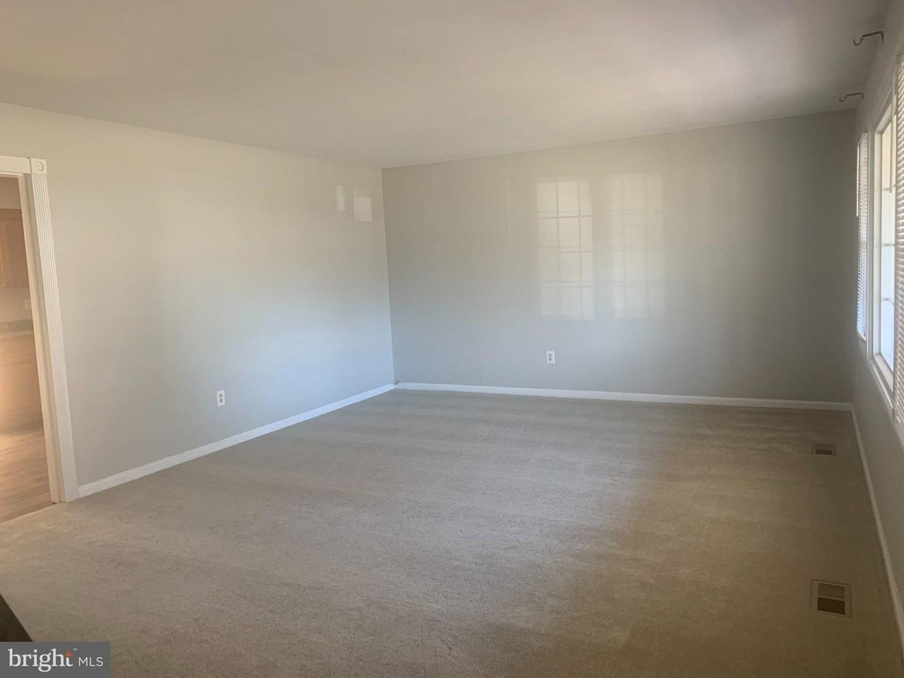 13217 Poplar Tree Rd - Photo 5 of 15