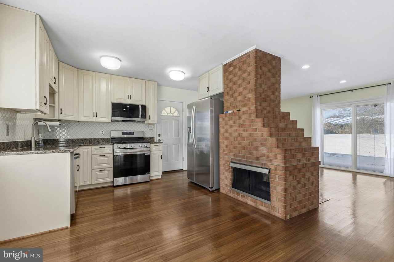 5412 Nutting Dr - Photo 4 of 26