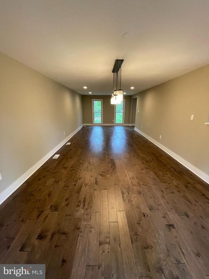 3428 Reedy Dr - Photo 5 of 50