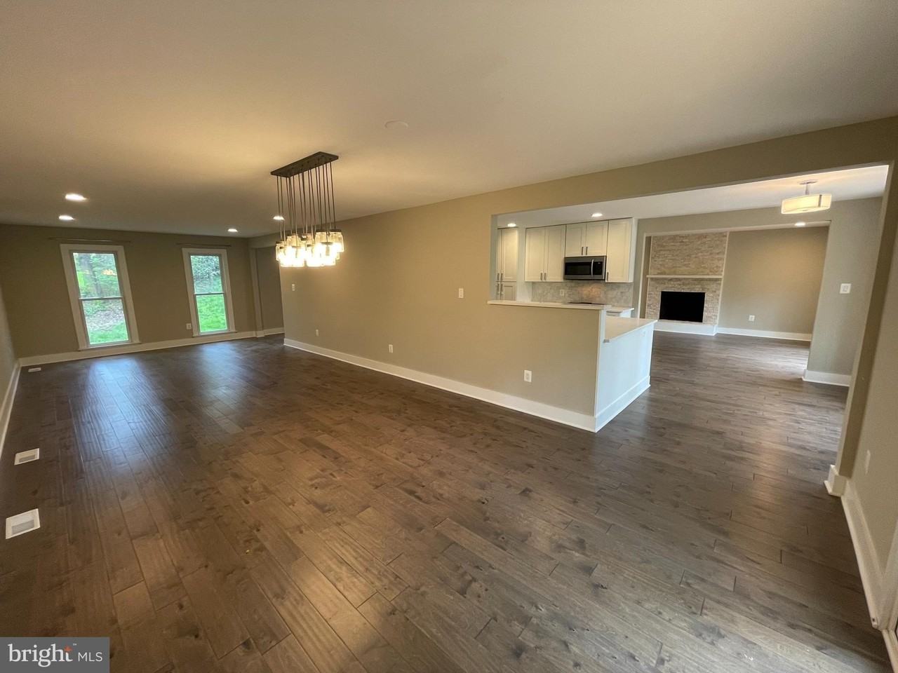 3428 Reedy Dr - Photo 6 of 50