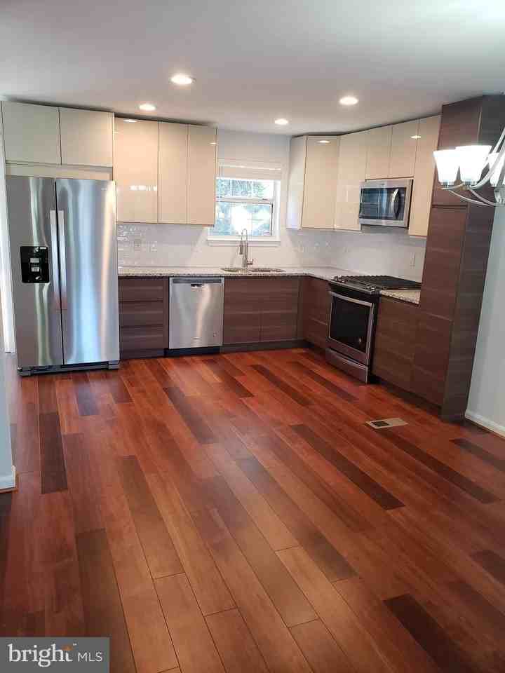 6839 Signature Cir - Photo 6 of 13