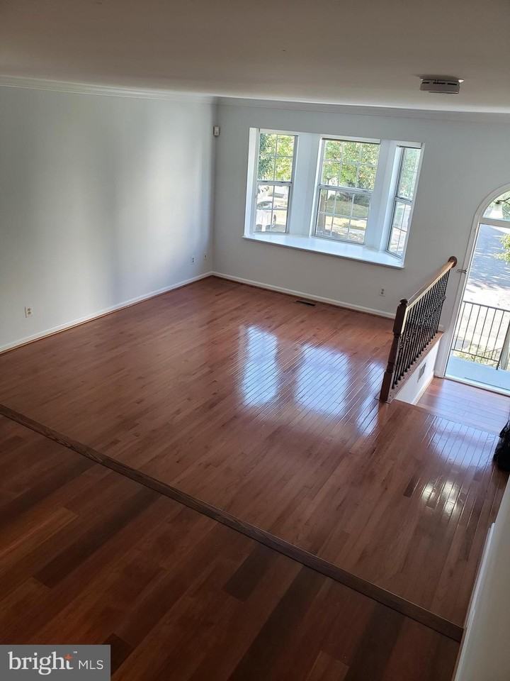6839 Signature Cir - Photo 7 of 13