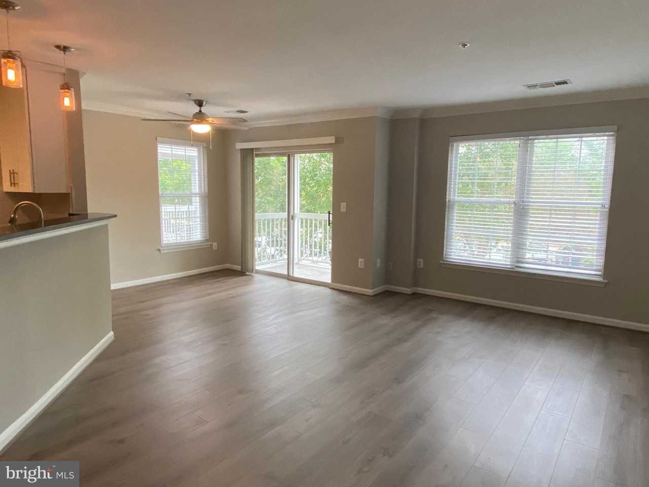 12834 Fair Briar Ln - Photo 5 of 25