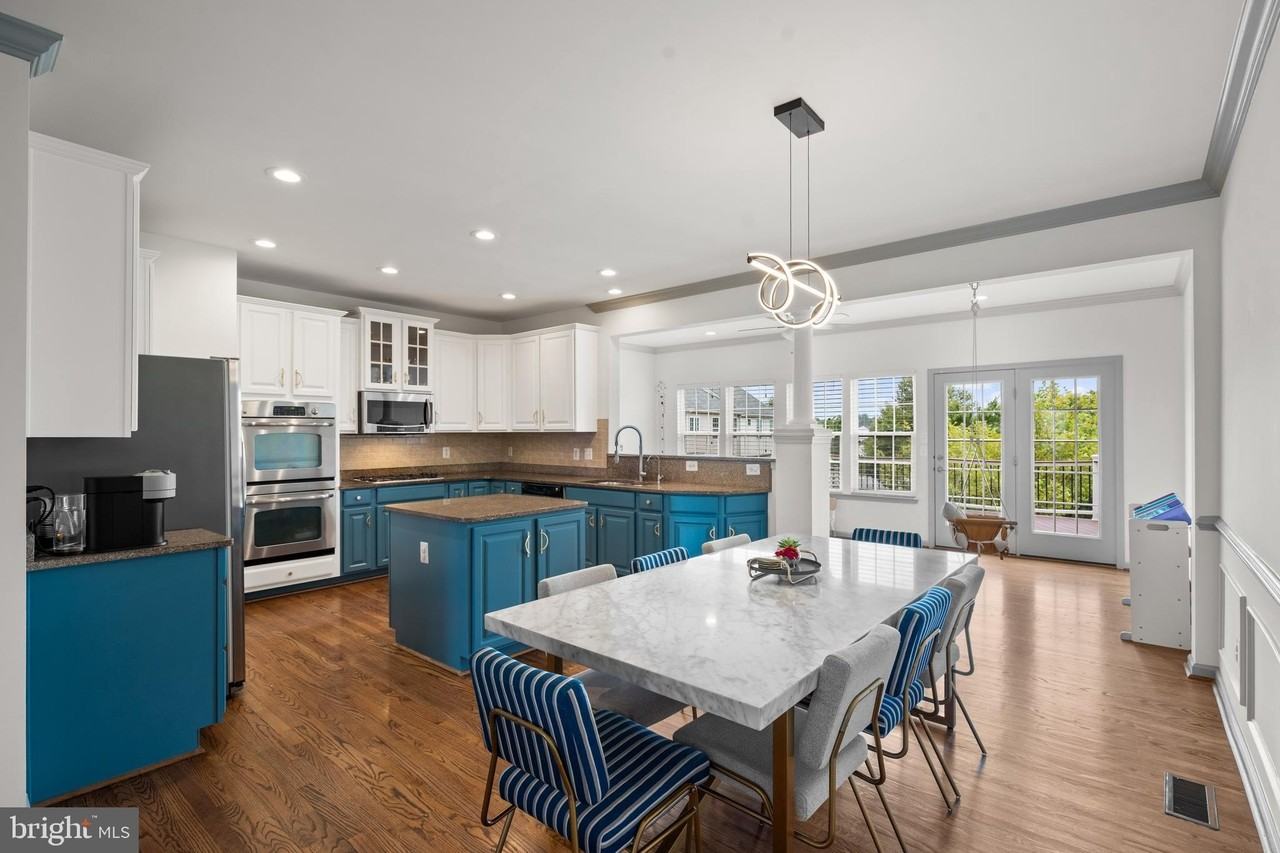 41719 Cynthia Ter - Photo 3 of 44
