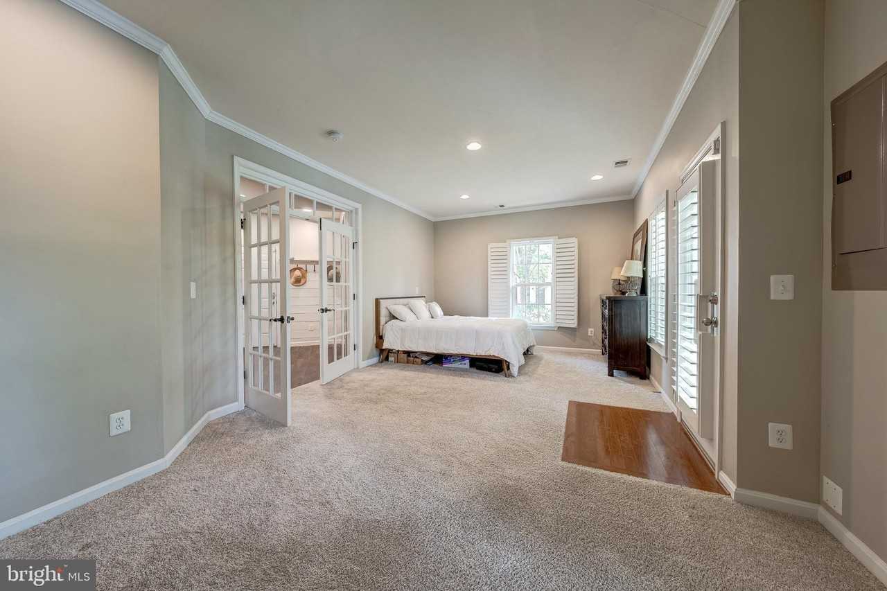 22739 Balduck Ter - Photo 4 of 35