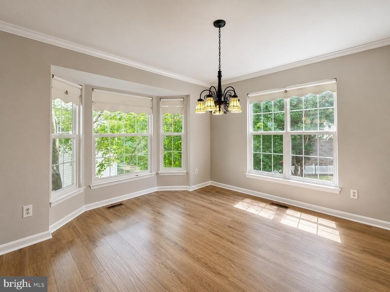 14047 Sable Ct - Photo 6 of 31