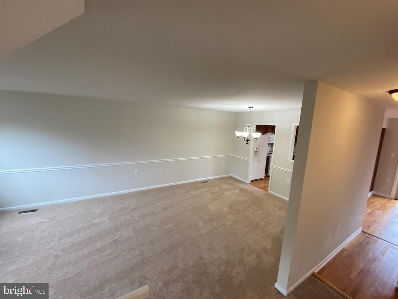 12116 Stallion Ct - Photo 3 of 25