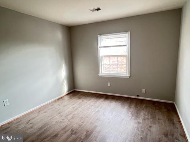 1400 Admiral Dr - Photo 4 of 25
