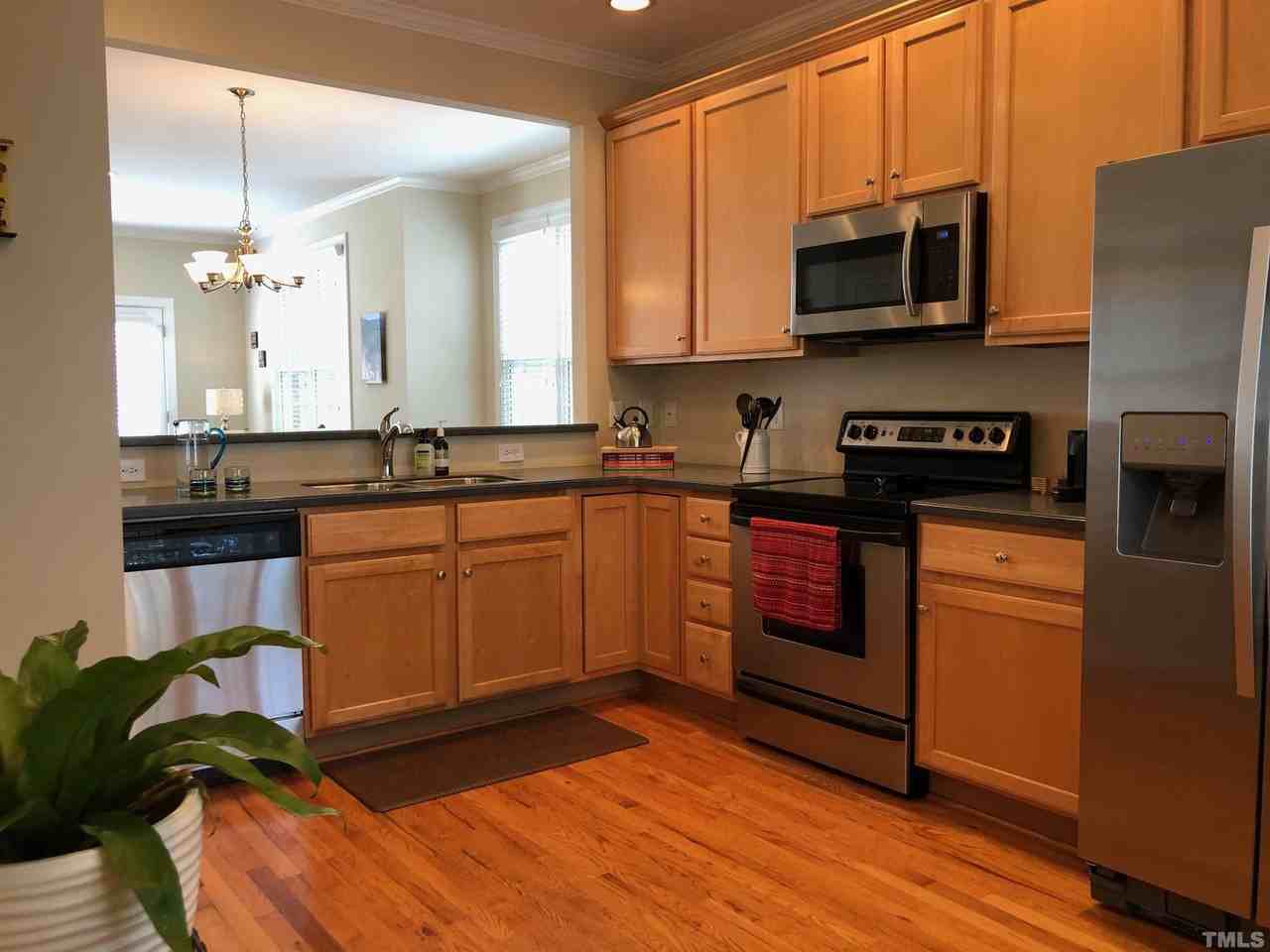 211 Brookgreen Dr - Photo 4 of 10