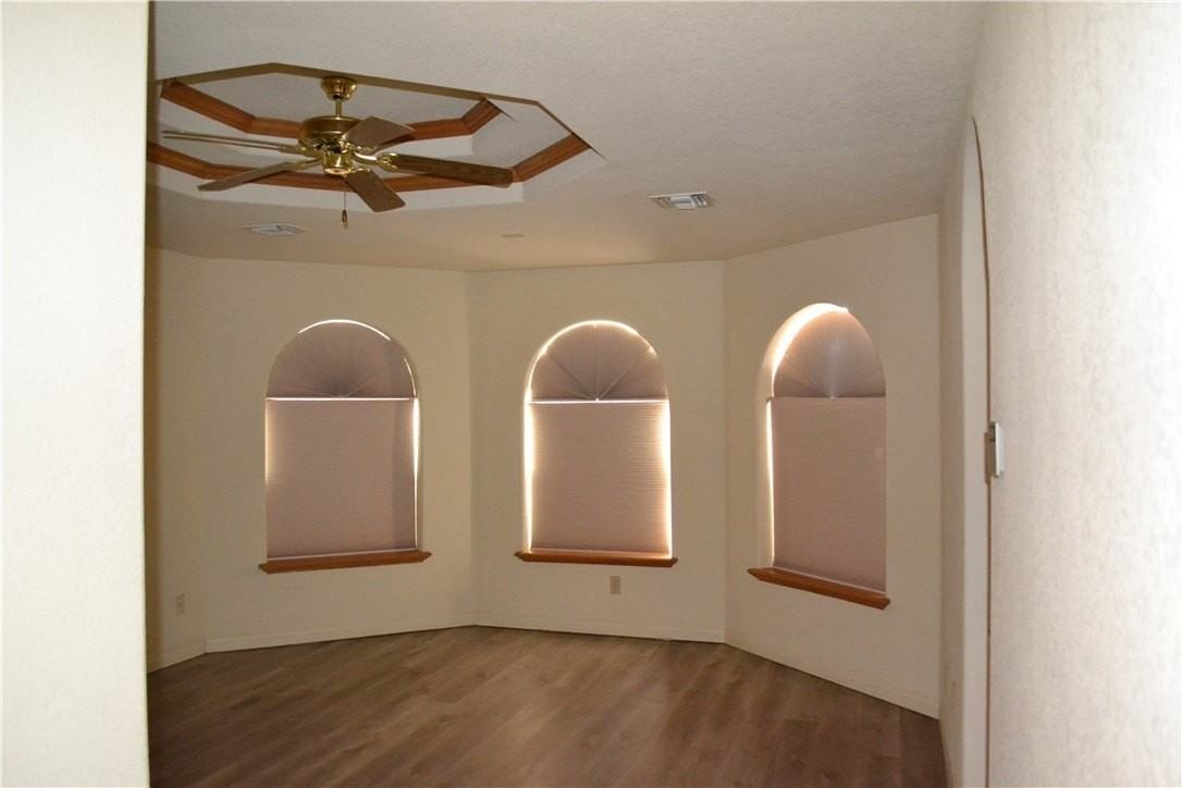 5967 S Mountain View Rd - Photo 5 of 11