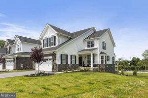 featured image of 3701 Parris Blvd